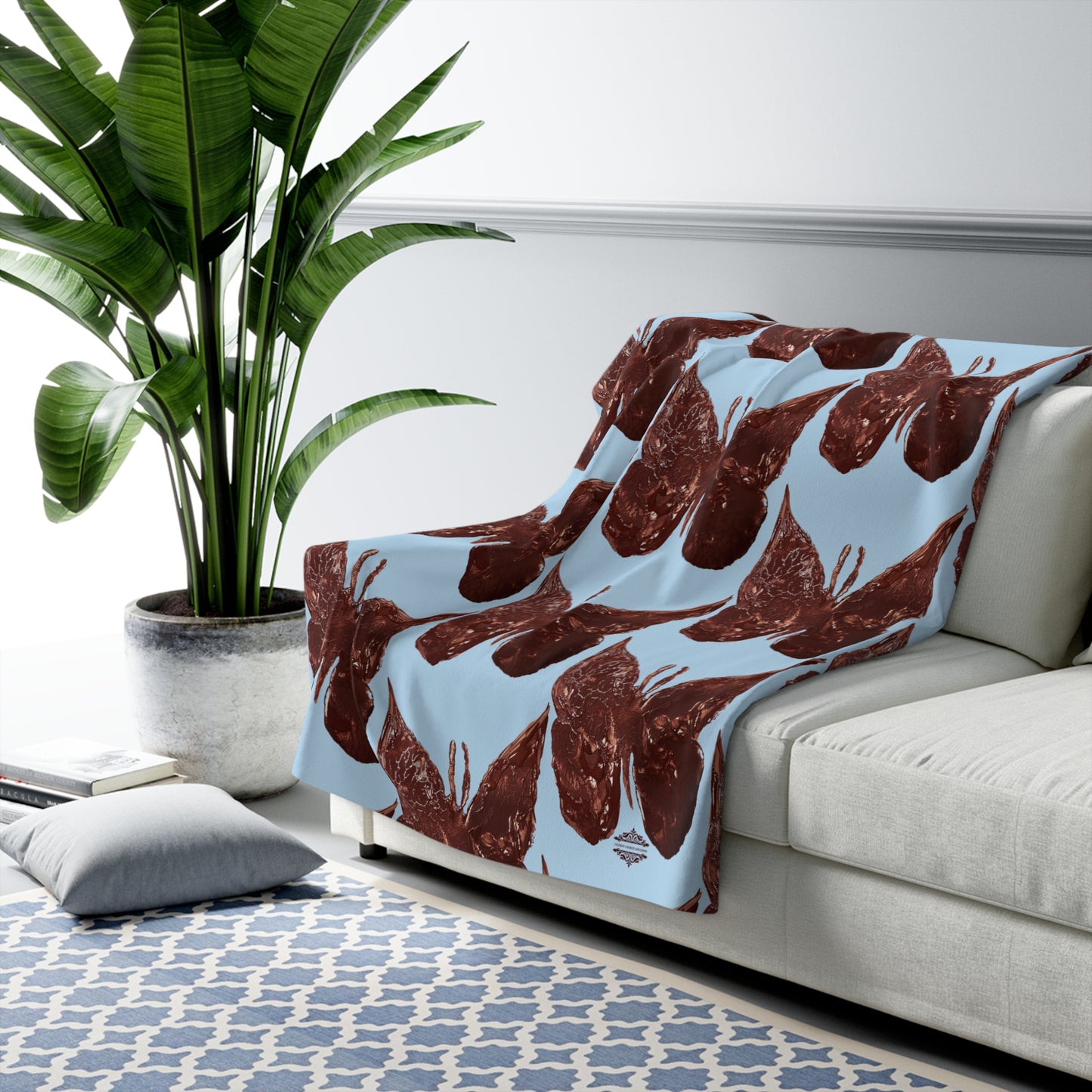 LIGHT BLUE SHERPA FLEECE BLANKET